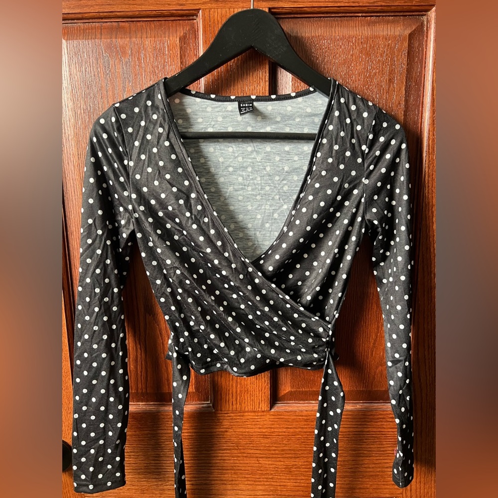 SHEIN 3/4 sleeve cropped polka dot top with tie XS